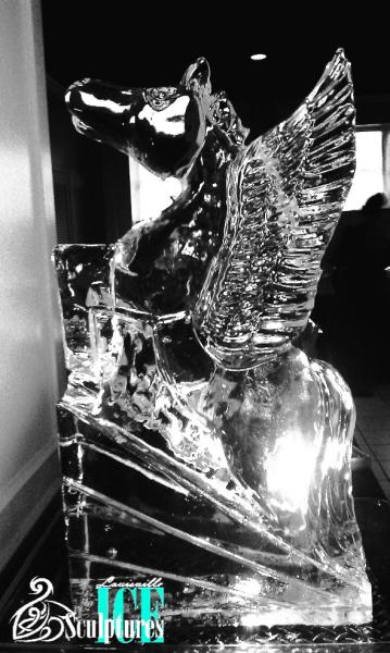 A Kentucky Derby ice sculpture made by Louisville Ice Sculptures adds that 'special something' to any Kentucky Derby celebration! Price $325